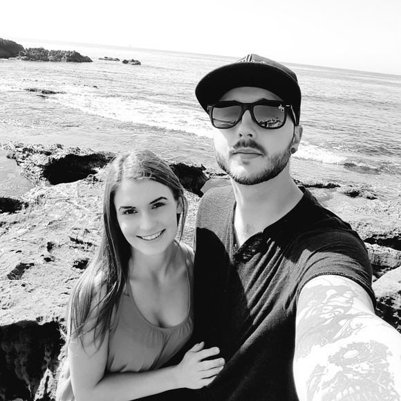 Meet your Posher, Emily - Picture 4 of 4